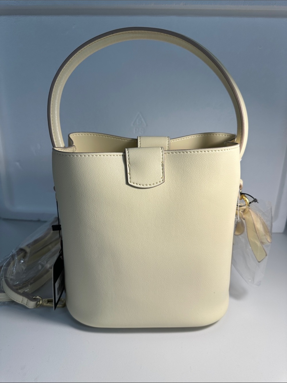 Nanette Lepore ISABELA Buttercream Shoulder or Convertible Bucket Bag-NWT - Picture 7 of 15